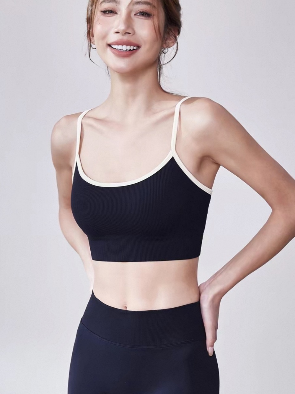 Seamless Contrast-Trim Ribbed Bralette - Black/Cream